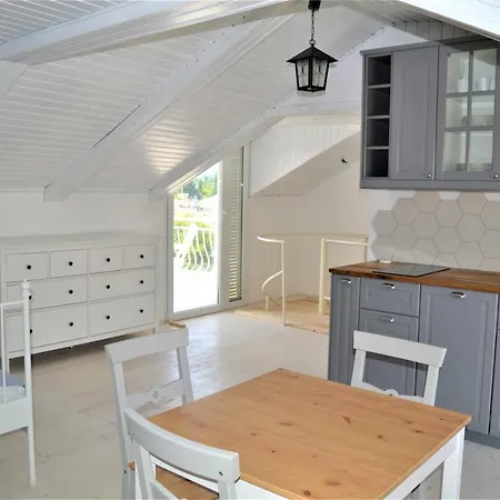 Ribar 2 Apartment